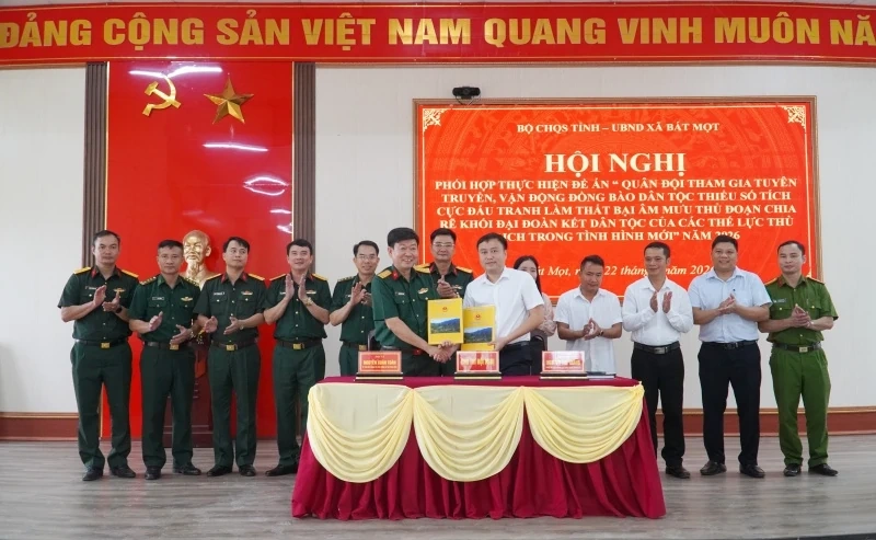 Phối hợp đấu tranh làm thất bại âm mưu chia rẽ khối đại đoàn kết toàn dân tộc của các thế lực thù địch 