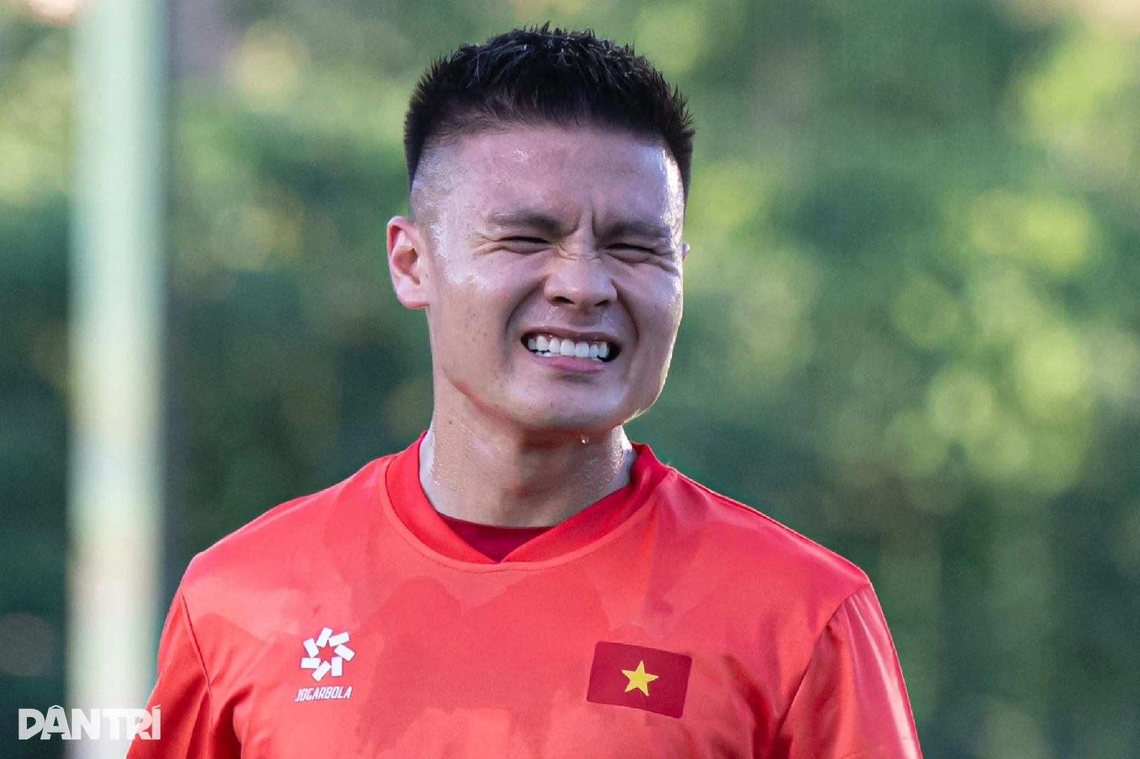 Ronaldo lập cột mốc lịch sử tại World Cup; Tuyển Việt Nam nỗ lực rèn quân dưới cái nóng 40 độ C