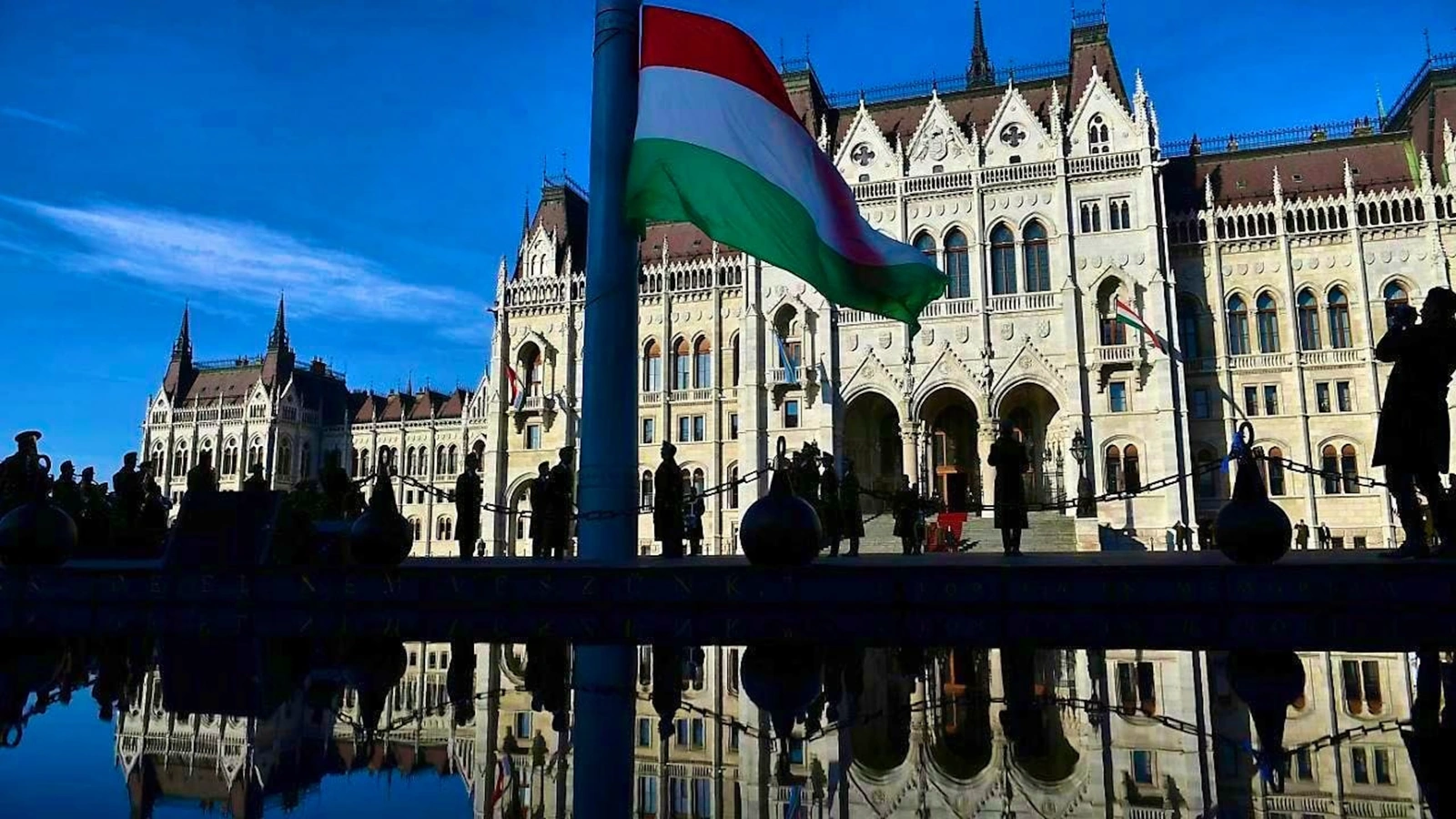 Thủ tướng Hungary công bố chương trình cải tổ bộ máy nhà nước