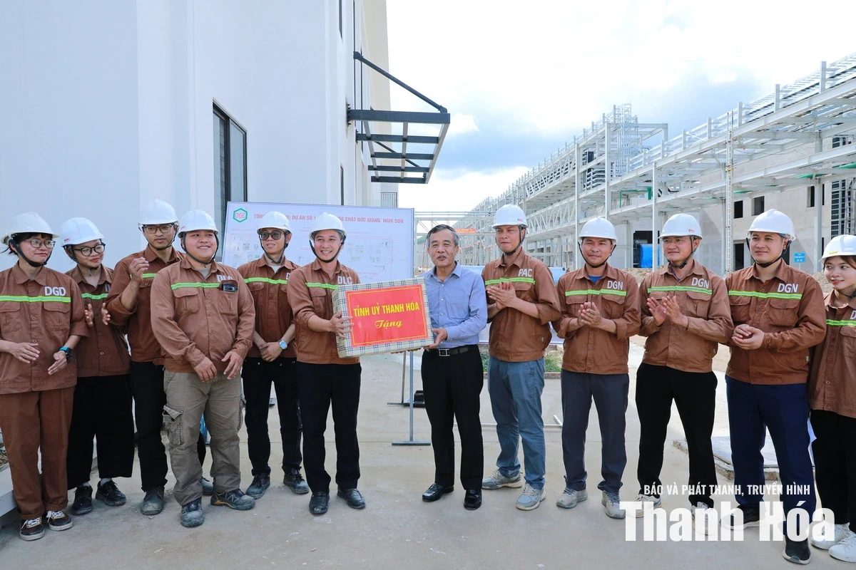 Bí thư Tỉnh ủy Lê Đức Thái kiểm tra tiến độ các dự án trọng điểm tại Khu Kinh tế Nghi Sơn