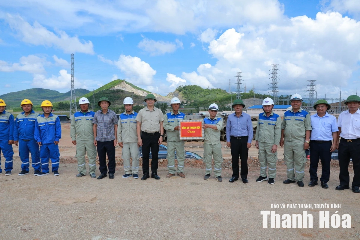 Bí thư Tỉnh ủy Lê Đức Thái kiểm tra tiến độ các dự án trọng điểm tại Khu Kinh tế Nghi Sơn