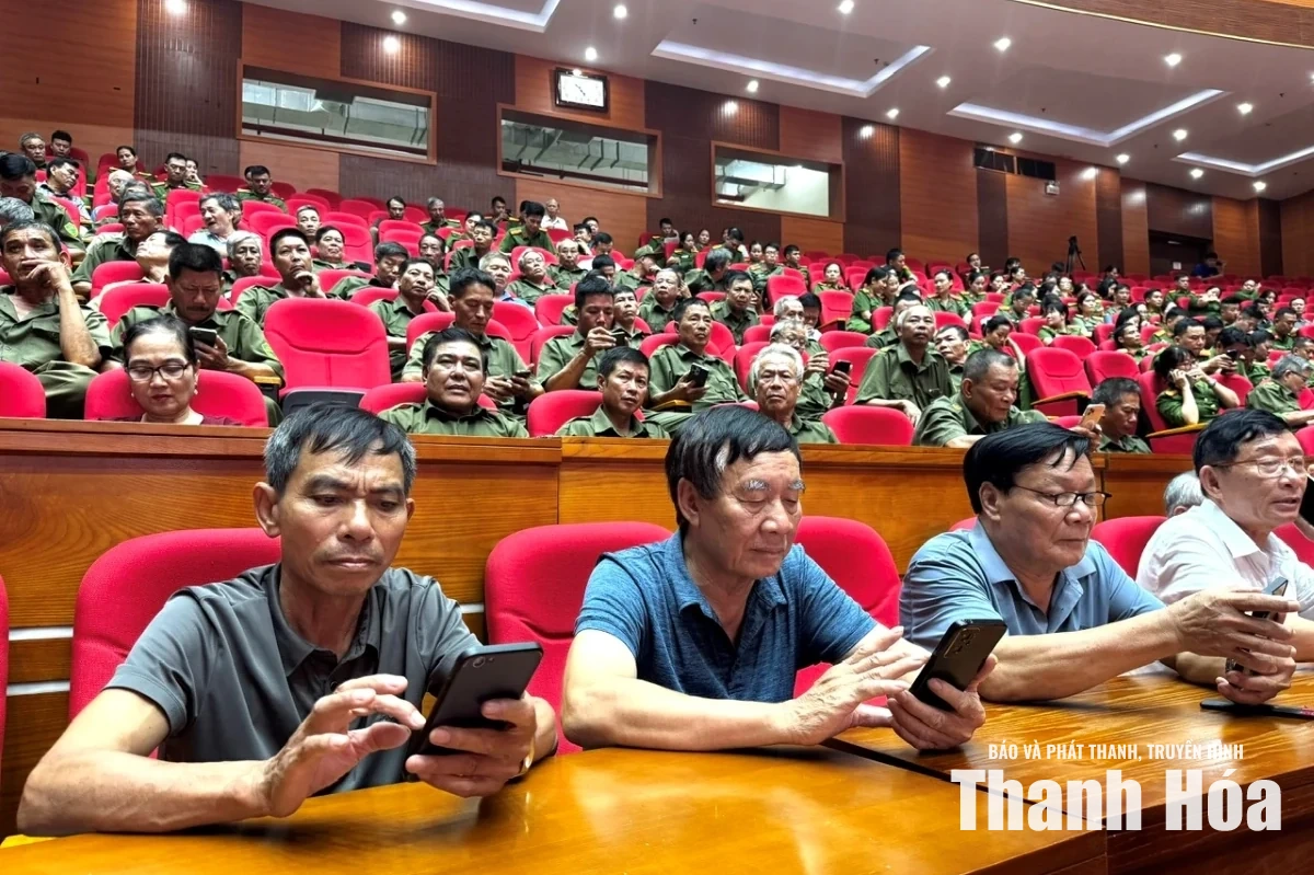 Ứng dụng mới giúp người dân kết nối với Công an phường Hạc Thành