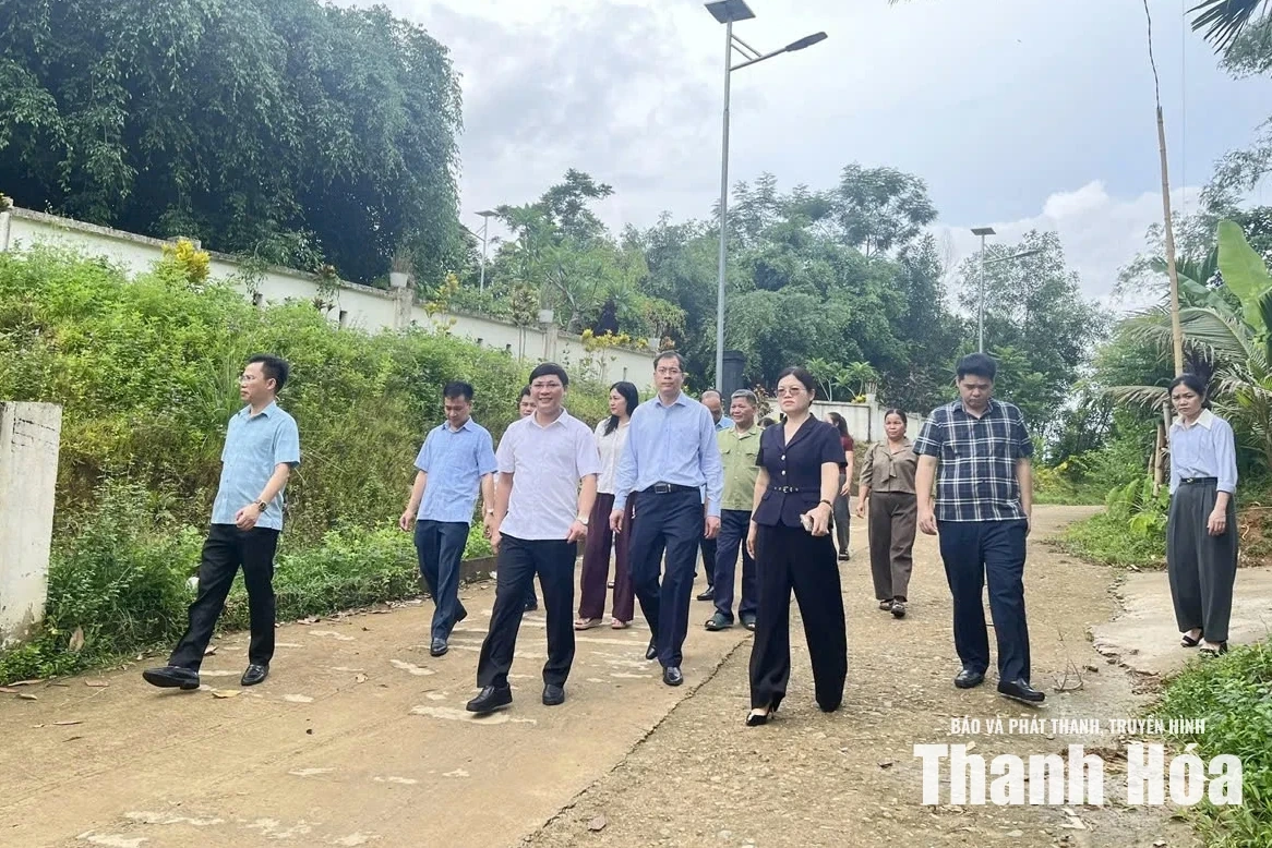 Khảo sát việc thực hiện mô hình chính quyền địa phương 2 cấp và sắp xếp thôn tại xã Đồng Lương
