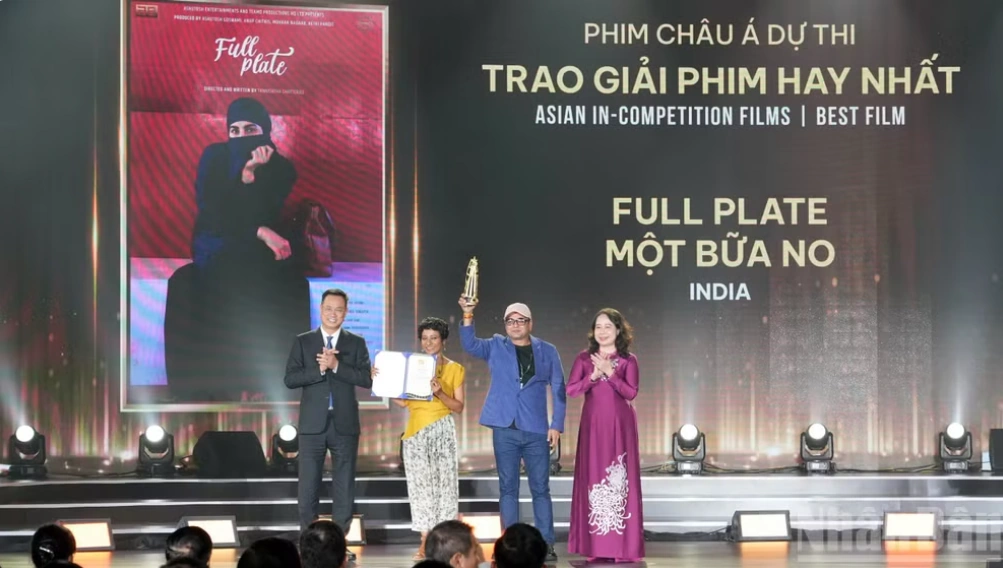 Bế mạc Liên hoan phim Châu Á - Đà Nẵng 2026: Giải cao nhất thuộc về “Full plate” và “Tử chiến trên không”