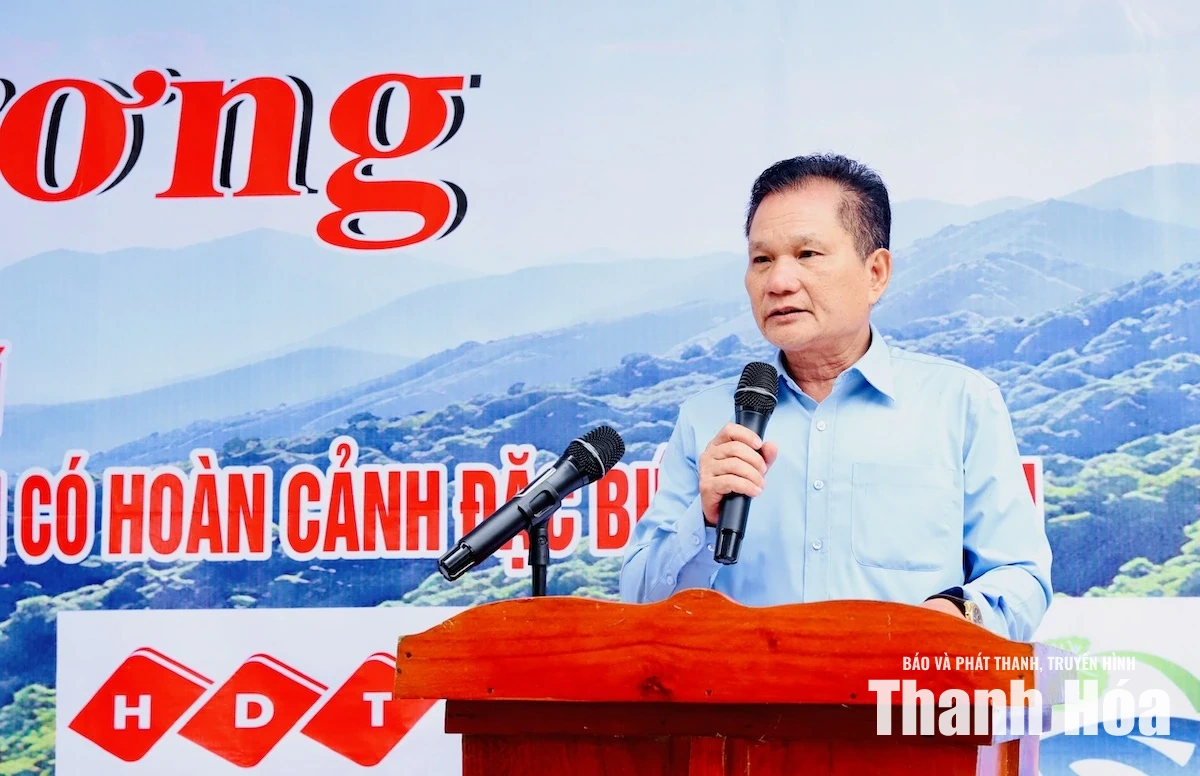 Hơn 500 người dân xã Trung Lý được khám bệnh, cấp thuốc miễn phí
