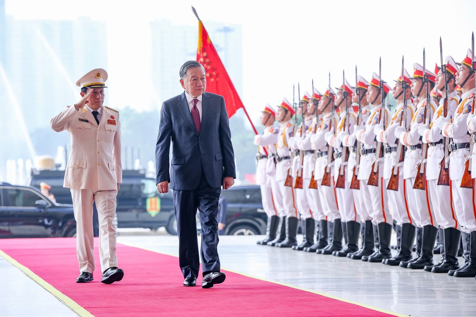 Tổng Bí thư, Chủ tịch nước: Bảo vệ an ninh theo nguyên tắc phát triển đến đâu, an ninh đến đó