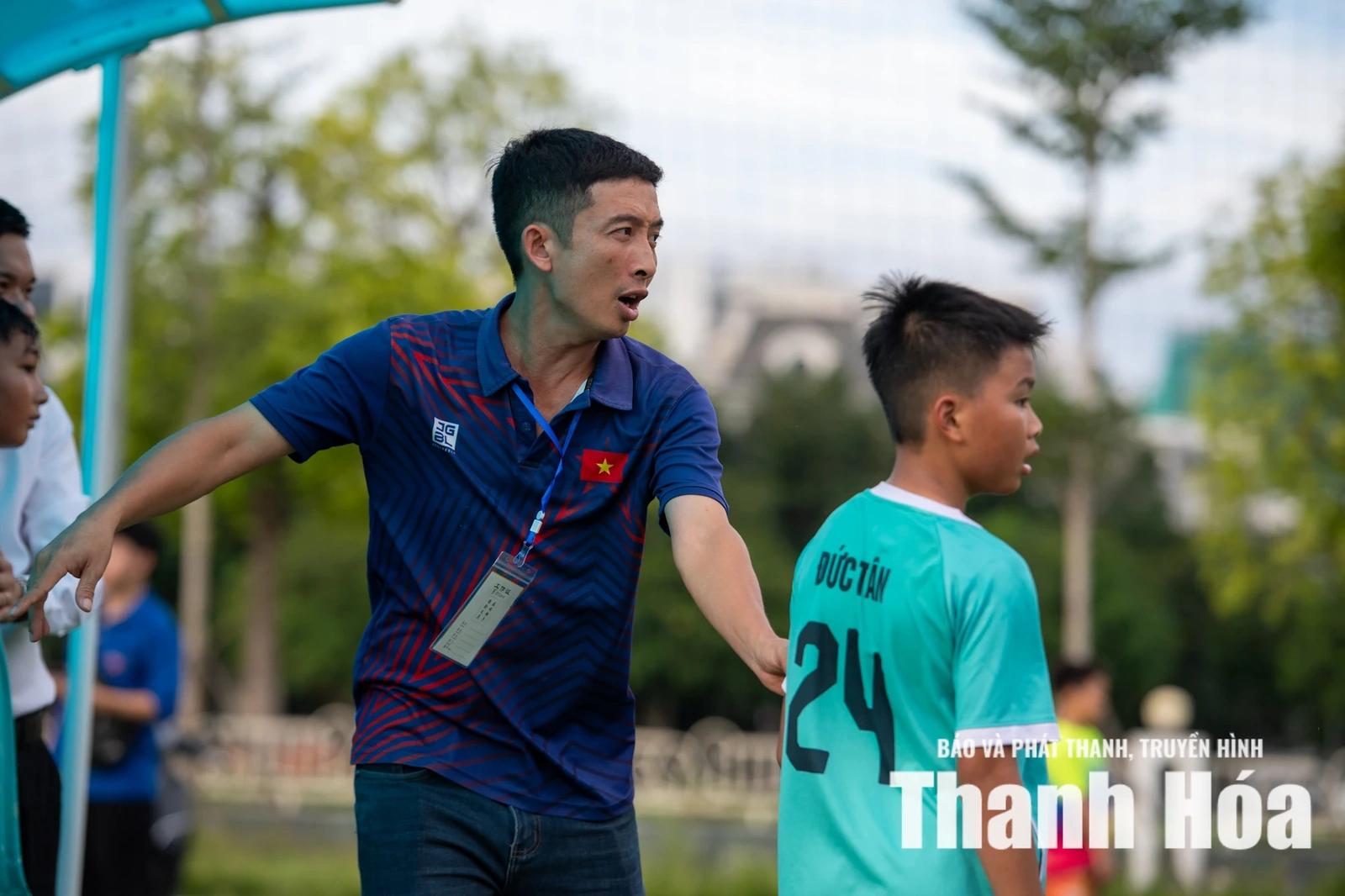 Những trận “chung kết” vòng bảng chờ xác định các đội vào tứ kết U10