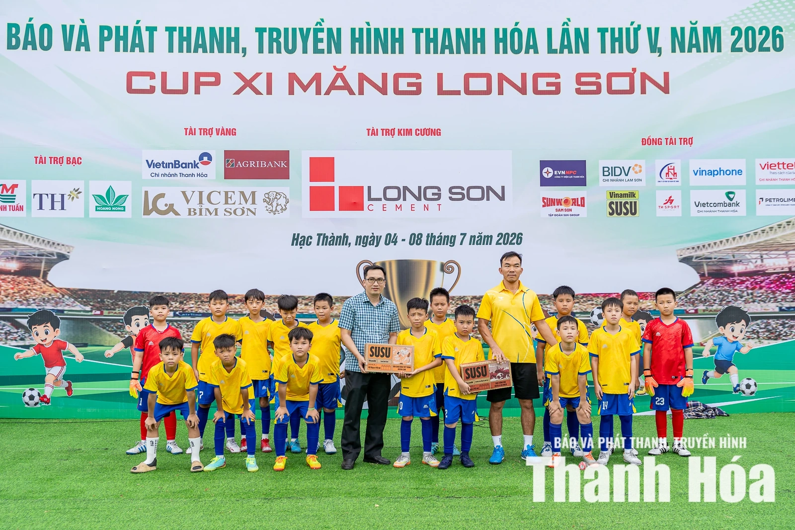 Vinamilk tiếp sức cầu thủ nhí tại Giải Bóng đá Nhi đồng Báo và Phát thanh, truyền hình Thanh Hóa