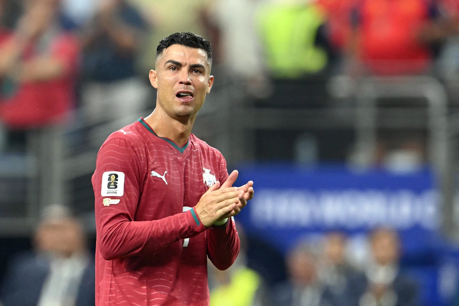 Ronaldo xúc động chia tay kỳ World Cup cuối cùng trong sự nghiệp; Việt Cường tự tin cạnh tranh vị trí trên hàng công Đội tuyển Việt Nam