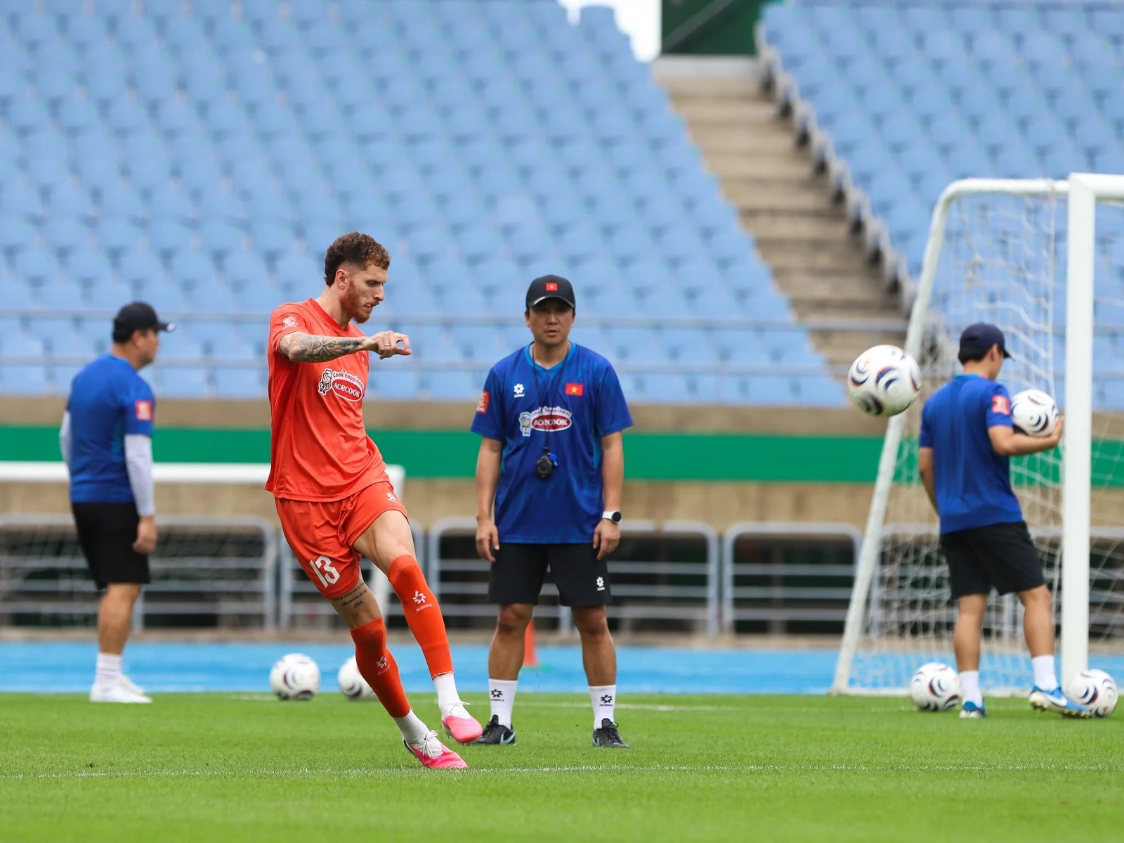 Đội tuyển Việt Nam cải thiện điểm yếu trước thềm AFF Cup 2026; Messi tỏa sáng, Argentina ngược dòng kịch tính