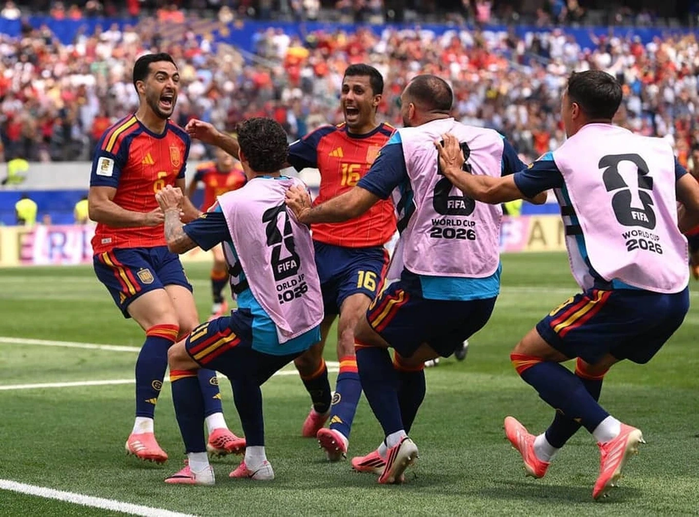Đình Bắc quyết tâm cạnh tranh suất đá chính tại AFF Cup 2026; Tây Ban Nha loại Bỉ nhờ sai lầm của thủ môn Man Utd