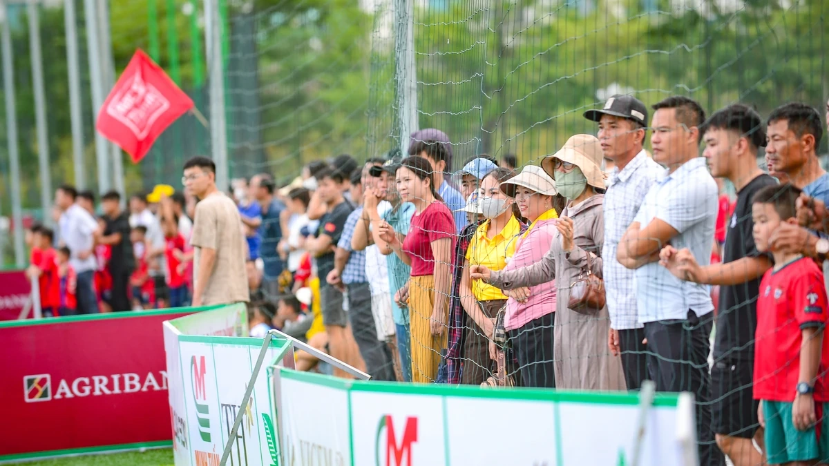 Cảm xúc theo trái bóng lăn tại Giải Bóng đá Nhi đồng Báo và Phát thanh, truyền hình Thanh Hóa lần thứ V