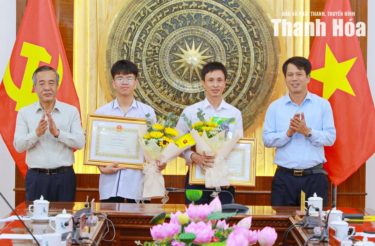 Bí thư Tỉnh ủy Lê Đức Thái gặp mặt, biểu dương học sinh đoạt giải Olympic quốc tế và khu vực năm 2026