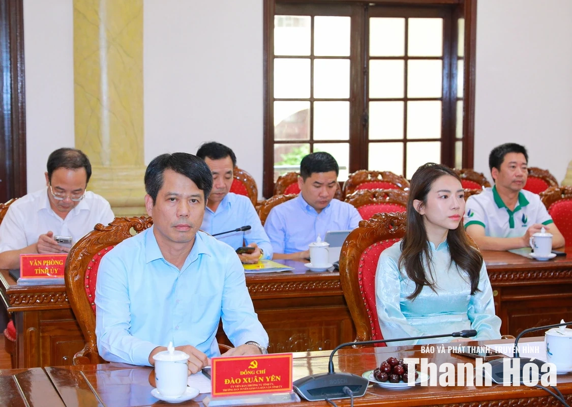 Bí thư Tỉnh ủy Lê Đức Thái gặp mặt, biểu dương học sinh đoạt giải Olympic quốc tế và khu vực năm 2026