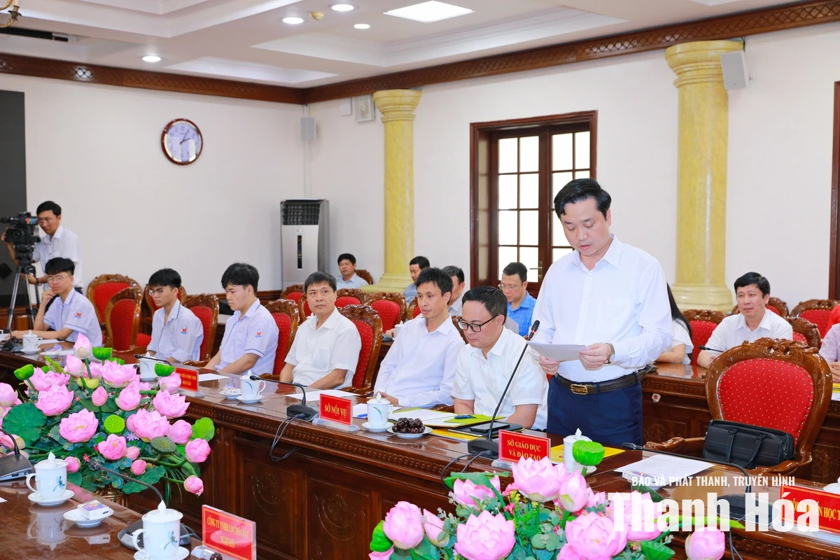 Bí thư Tỉnh ủy Lê Đức Thái gặp mặt, biểu dương học sinh đoạt giải Olympic quốc tế và khu vực năm 2026