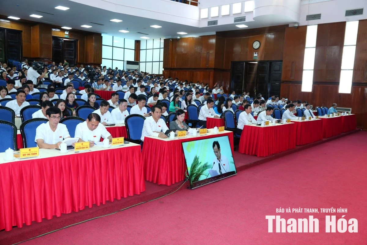 Kỳ họp thứ tư, HĐND tỉnh Thanh Hóa khóa XIX: Nghe các tờ trình, báo cáo thẩm tra và thảo luận nhiều nội dung quan trọng