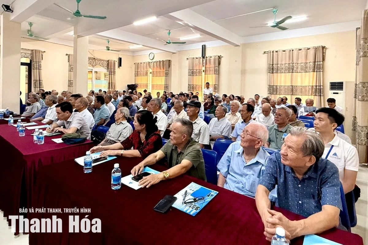 Tư vấn “Hành trình nâng tầm sức khỏe Việt” cho hội viên CLB Hàm Rồng