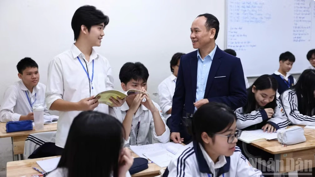 Ban hành quy định về nhà giáo hợp đồng sau nghỉ hưu và nhà giáo thỉnh giảng