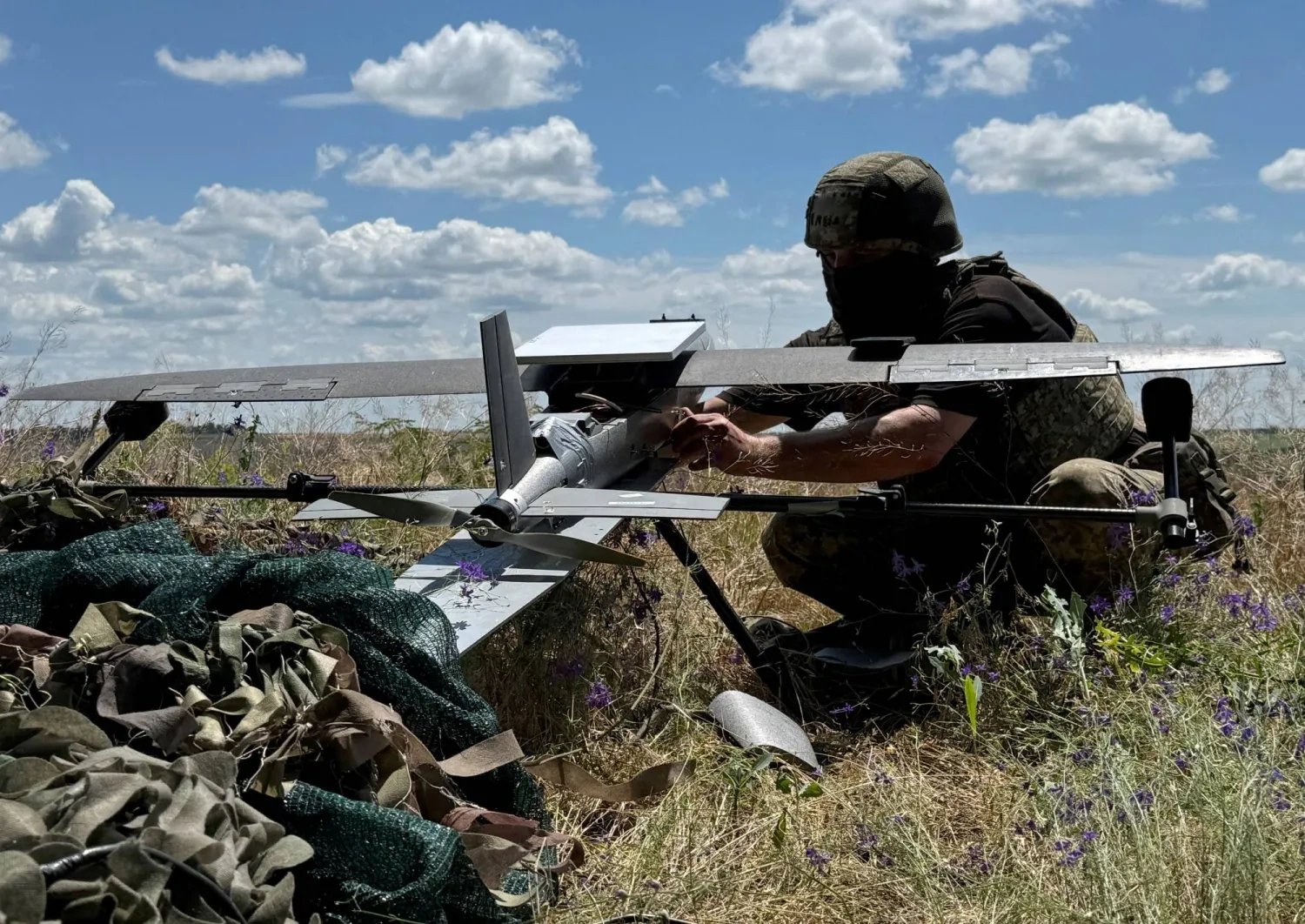 Đức được cho là tài trợ Ukraine mua 50.000 máy bay không người lái tấn công