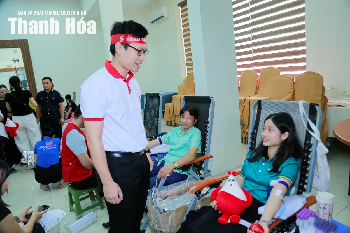 “Giọt hồng xứ Thanh” - Lan tỏa nghĩa cử&nbsp;Một giọt máu cho đi, một cuộc đời ở lại