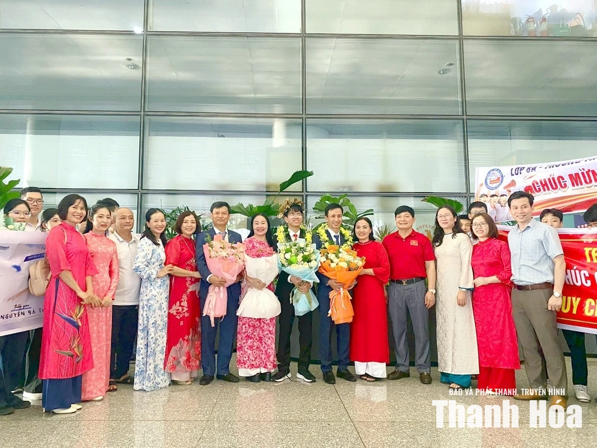 Ngành điện biểu dương học sinh xuất sắc và tôn vinh gia đình tiêu biểu cấp EVN năm 2026