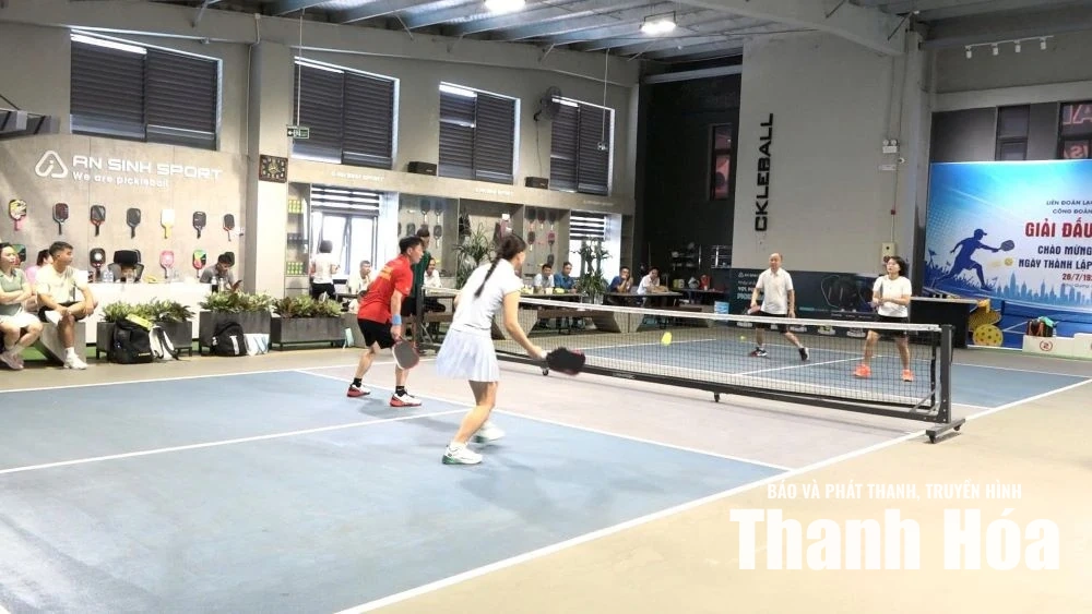 Sôi nổi Giải Pickleball Công đoàn phường Đông Quang