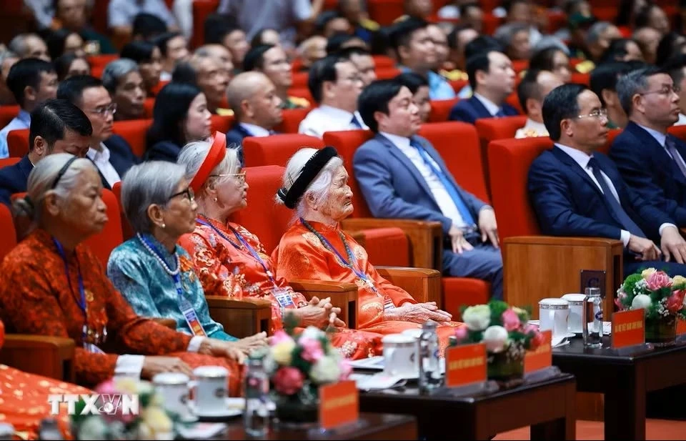 Thủ tướng Chính phủ dự Hội nghị Tri ân người có công với cách mạng toàn quốc năm 2026