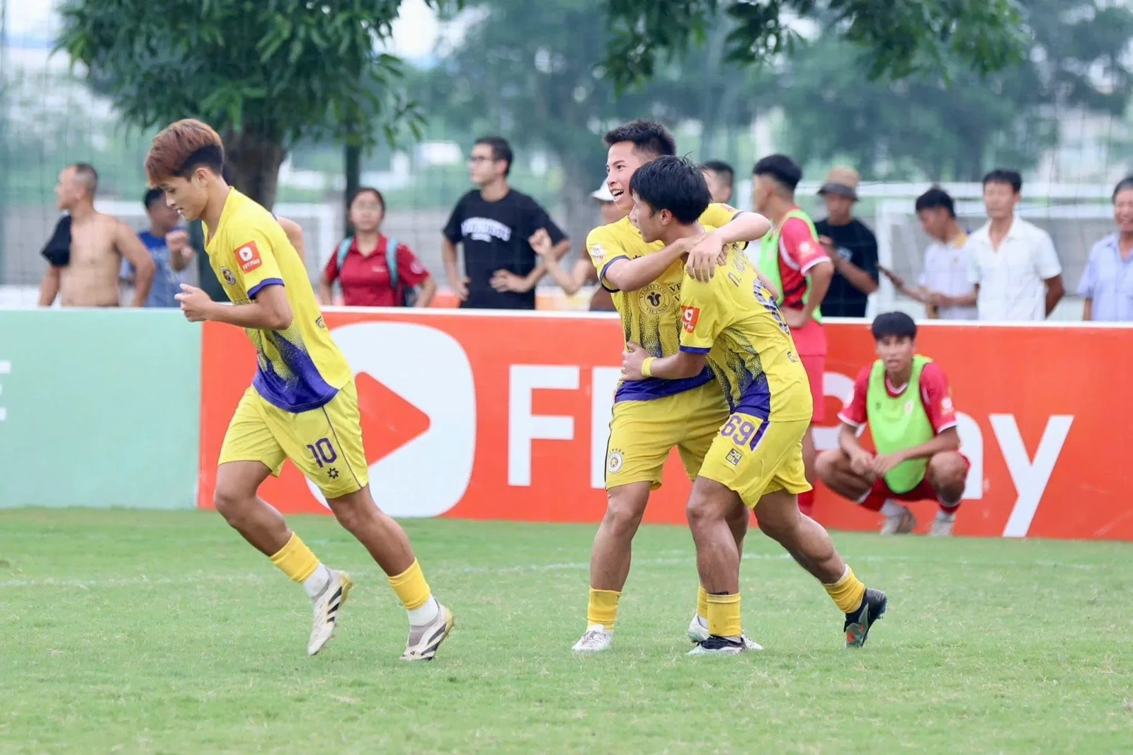 Tuyển Việt Nam đón tin vui từ FIFA; Xác định 6 đội tuyển đầu tiên giành quyền dự World Cup 2030