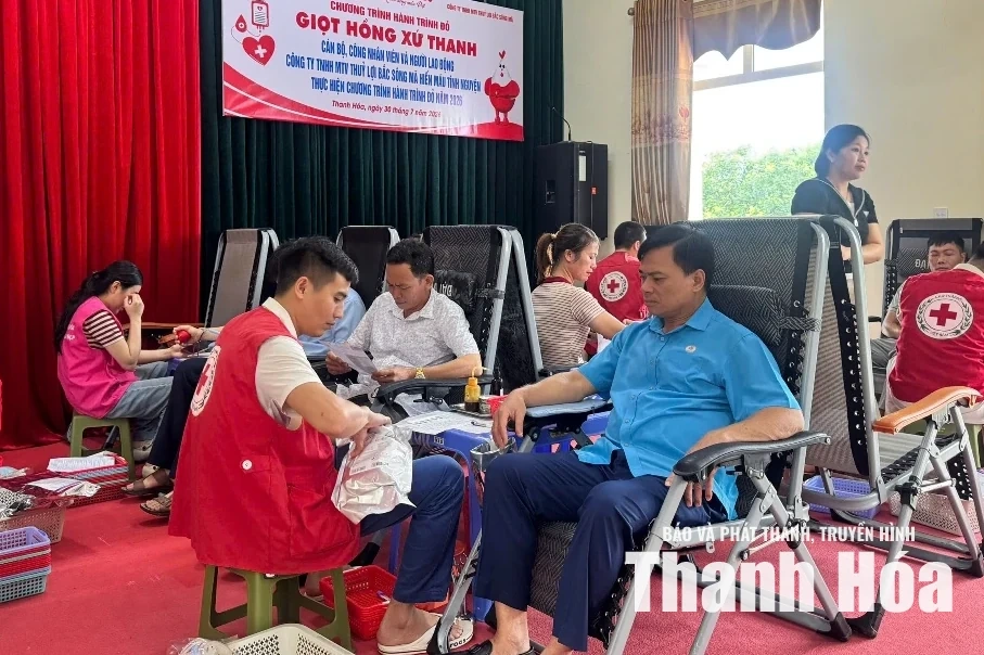 Tiếp nhận 112 đơn vị máu từ&nbsp;cán bộ, người lao động Công ty TNHH MTV Thủy lợi Bắc Sông Mã