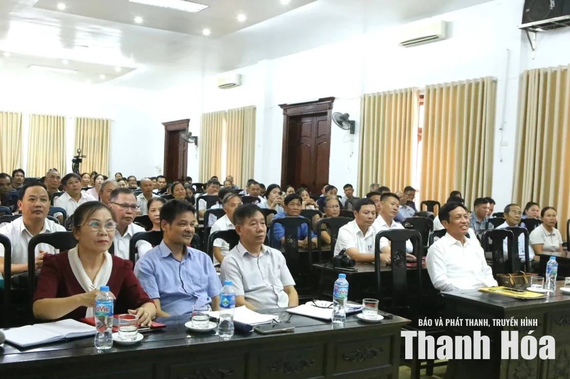 Thông tin kiến thức giúp chủ vườn, chủ trang trại bắt nhịp xu hướng chuyển đổi số, chuyển đổi xanh
