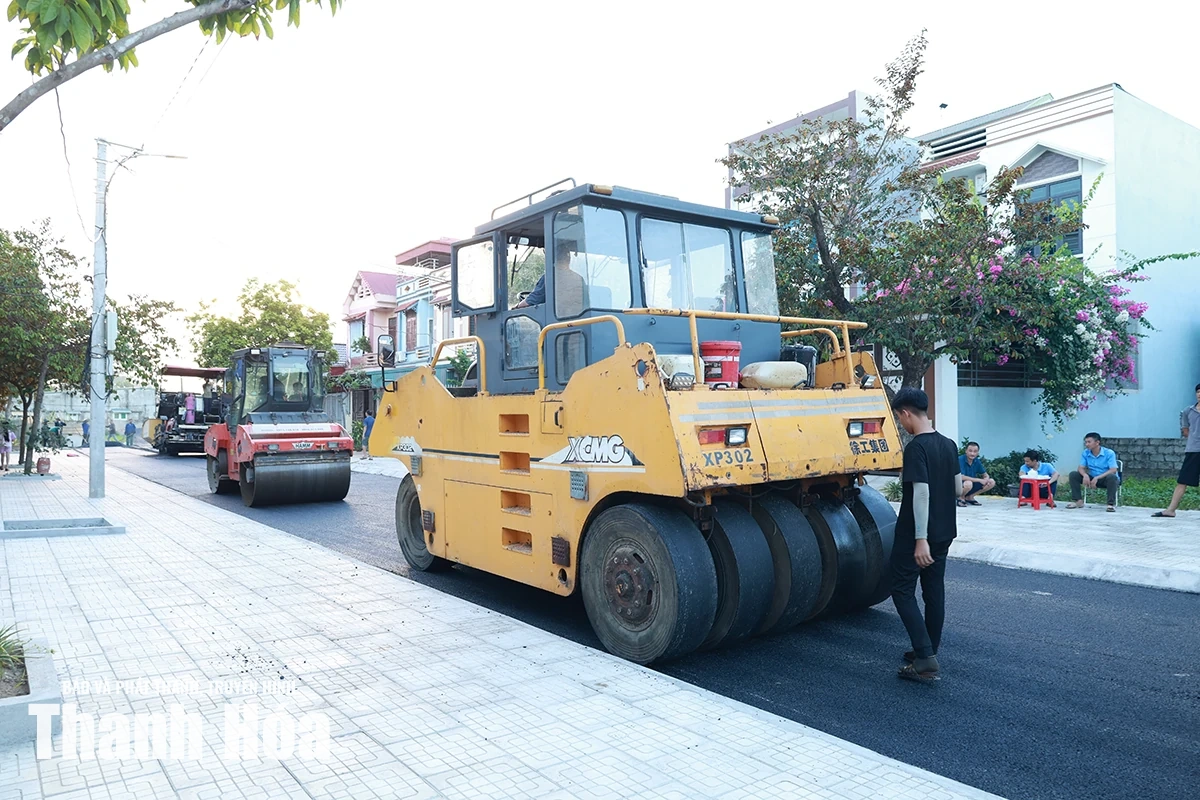 Đường quê khởi sắc từ lòng dân