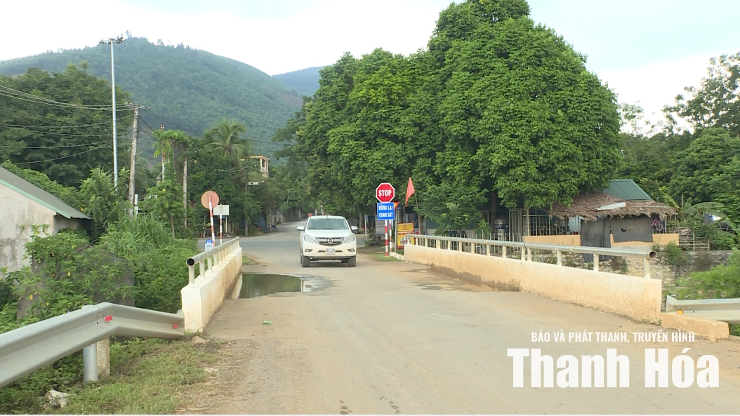 Chấn chỉnh tình trạng xe tải trọng lớn lưu thông qua cầu làng Mùn sau phản ánh của Báo và Phát thanh, truyền hình Thanh Hóa