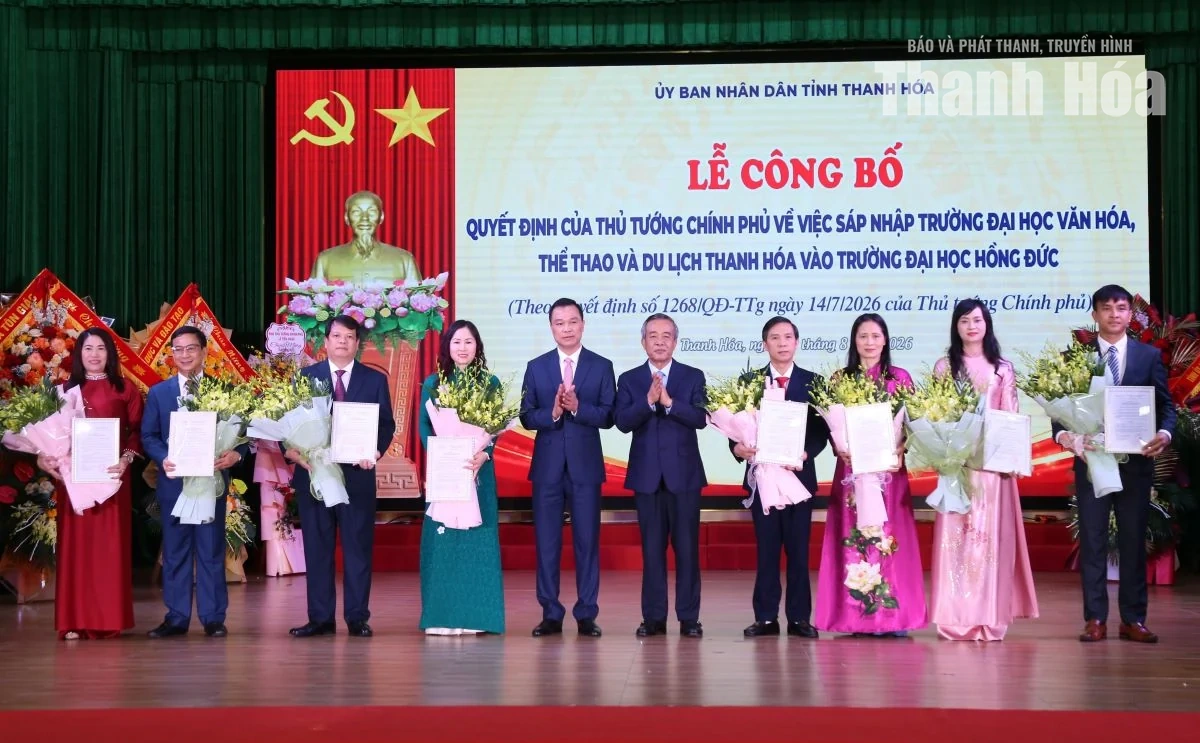 Công bố Quyết định sáp nhập Trường Đại học Văn hóa, Thể thao và Du lịch Thanh Hóa vào Trường Đại học Hồng Đức