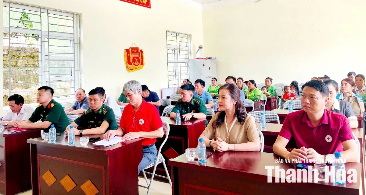 Cấp vốn vay hỗ trợ phụ nữ bản Pù Ngùa xây dựng mô hình sinh kế