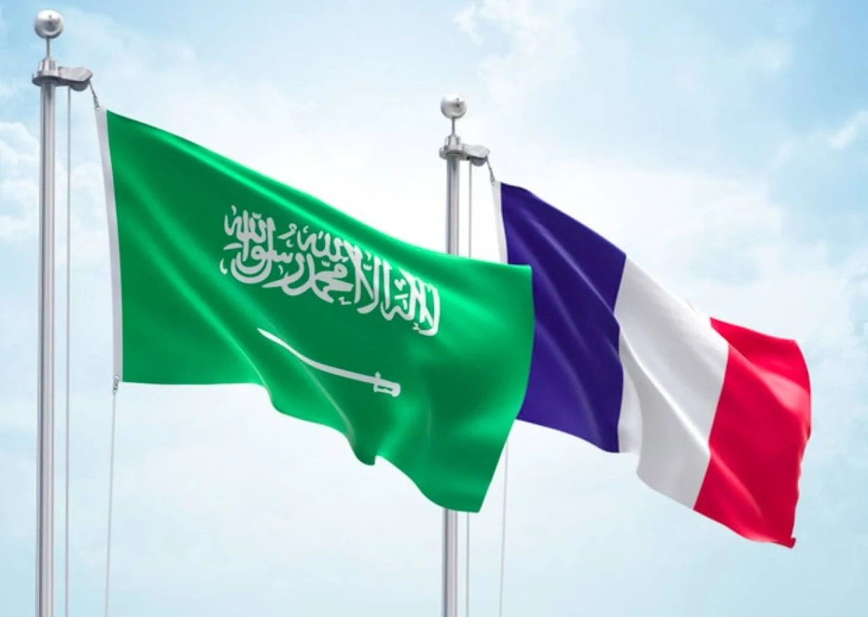 Saudi Arabia và Pháp trao đổi về an ninh khu vực, tự do hàng hải