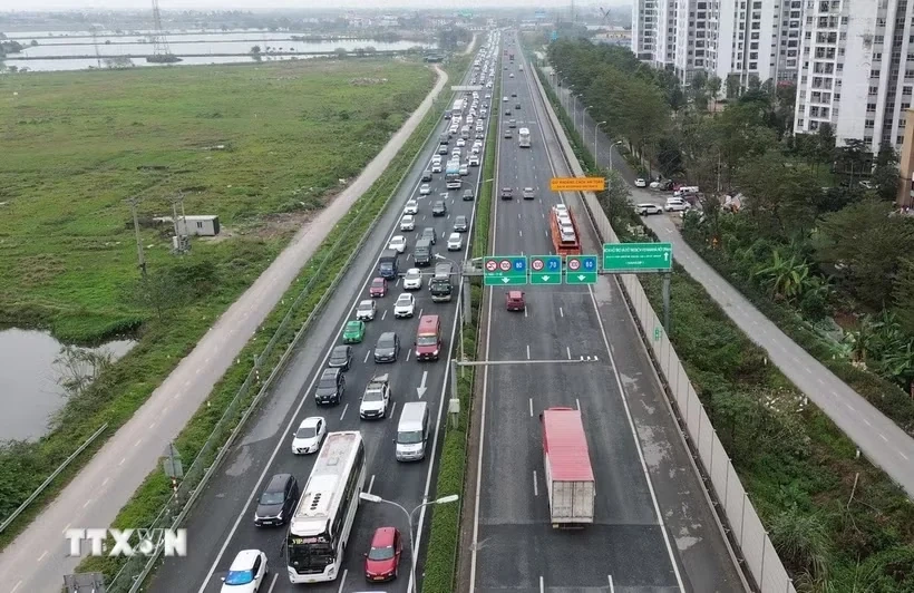 Đề xuất bố trí làn dành riêng để vượt xe trên cao tốc