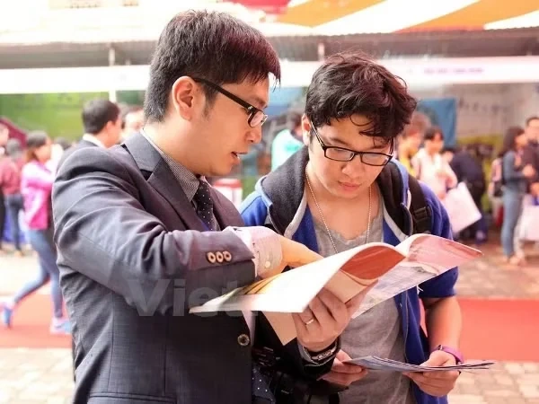 Bộ GD-ĐT rút ngắn thời gian công nhận văn bằng do cơ sở nước ngoài cấp