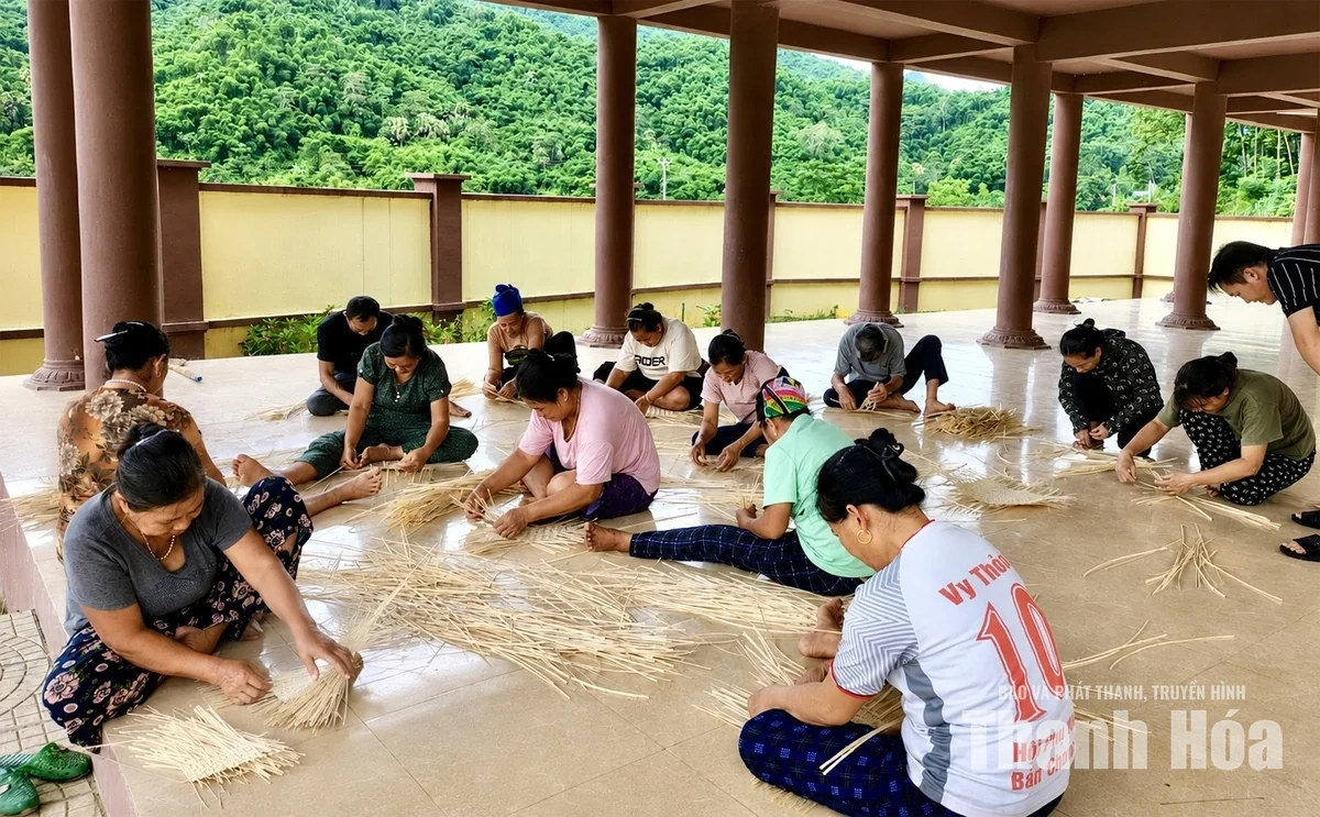 Trao sinh kế, tiếp sức người dân vươn lên thoát nghèo