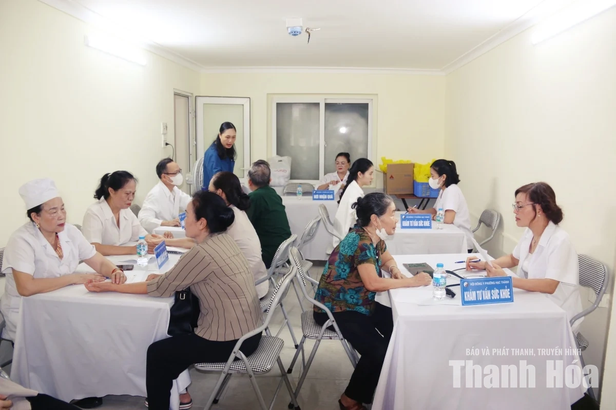 Khám bệnh, tư vấn sức khỏe miễn phí bằng y học cổ truyền