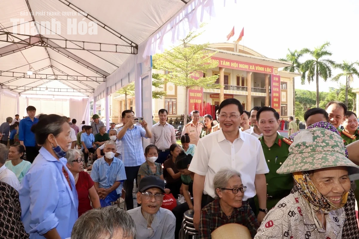Phó Chủ tịch Thường trực UBND tỉnh Mai Xuân Liêm dự Ngày hội Toàn dân bảo vệ an ninh Tổ quốc tại xã Vĩnh Lộc