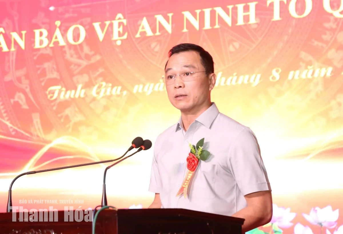 Chủ tịch UBND tỉnh Tô Anh Dũng dự Ngày hội Toàn dân bảo vệ an ninh Tổ quốc tại phường Tĩnh Gia
