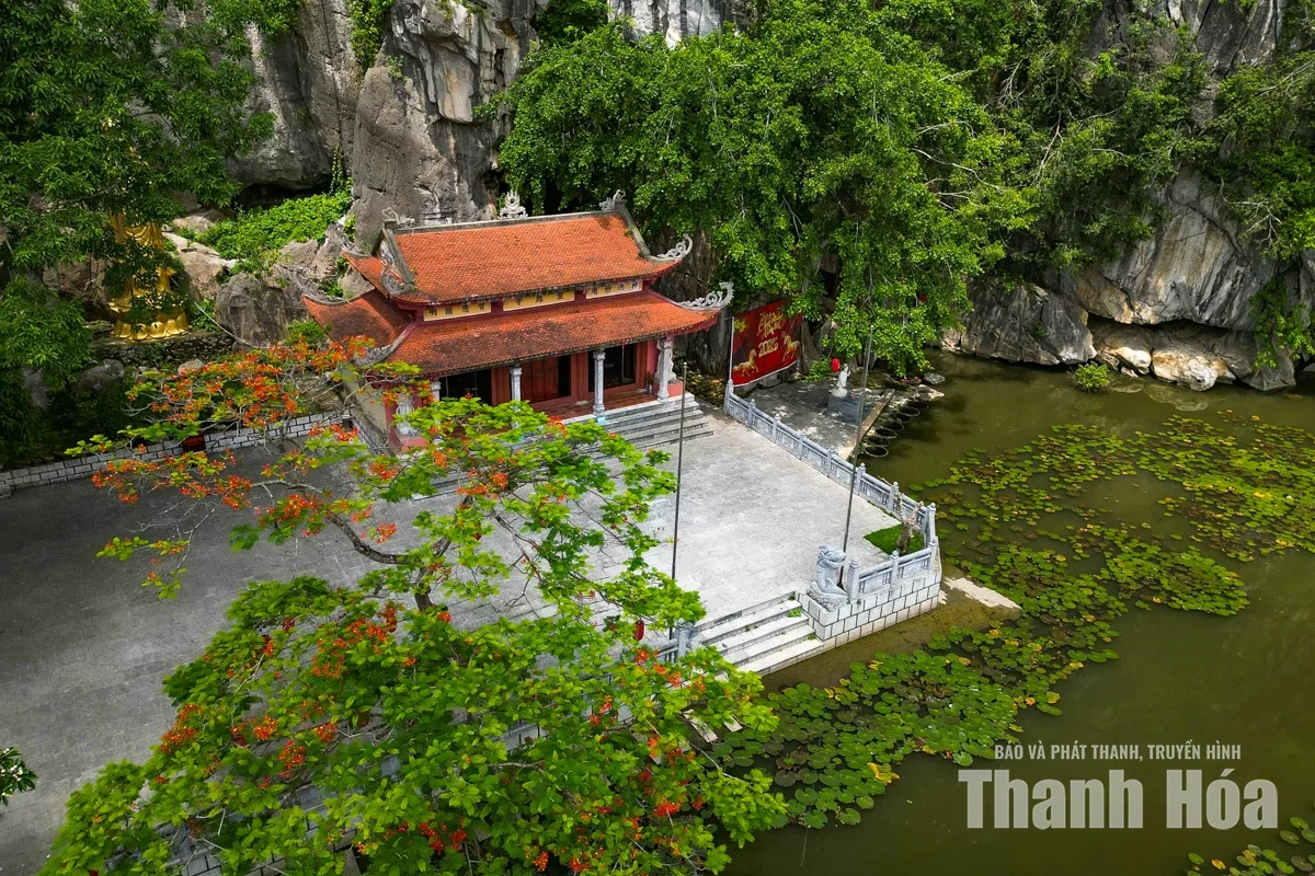 Khám phá danh thắng Kim Sơn vào mùa đẹp nhất trong năm