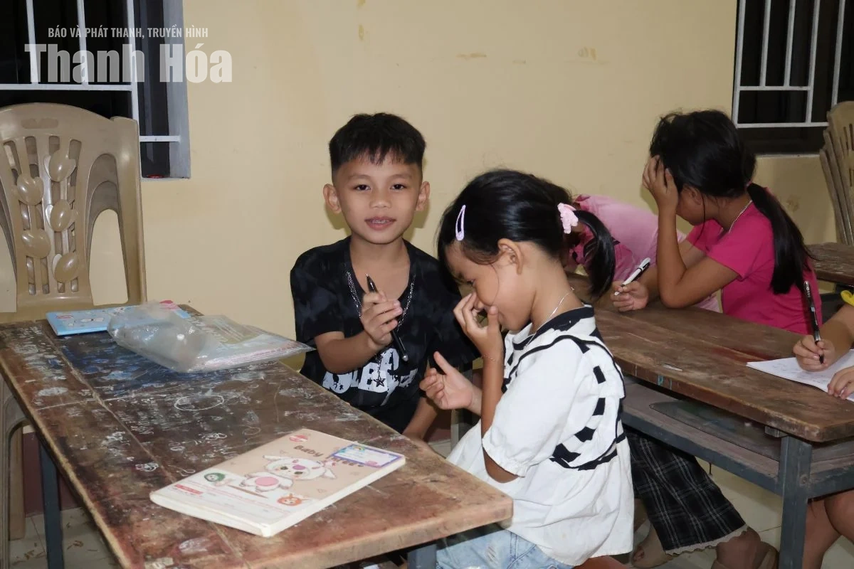 Ngọc Quang những đêm sáng đèn