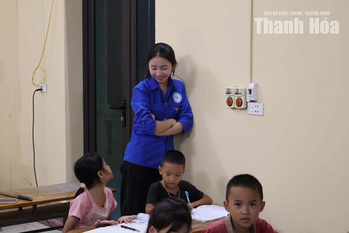 Ngọc Quang những đêm sáng đèn