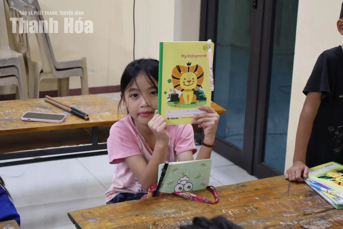 Ngọc Quang những đêm sáng đèn