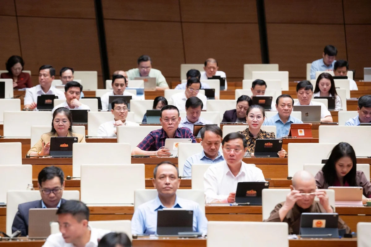 ĐBQH Bùi Văn Dũng: Quảng Ninh cần đô thị hóa tốt hơn, Bắc Ninh cần tạo giá trị lớn hơn