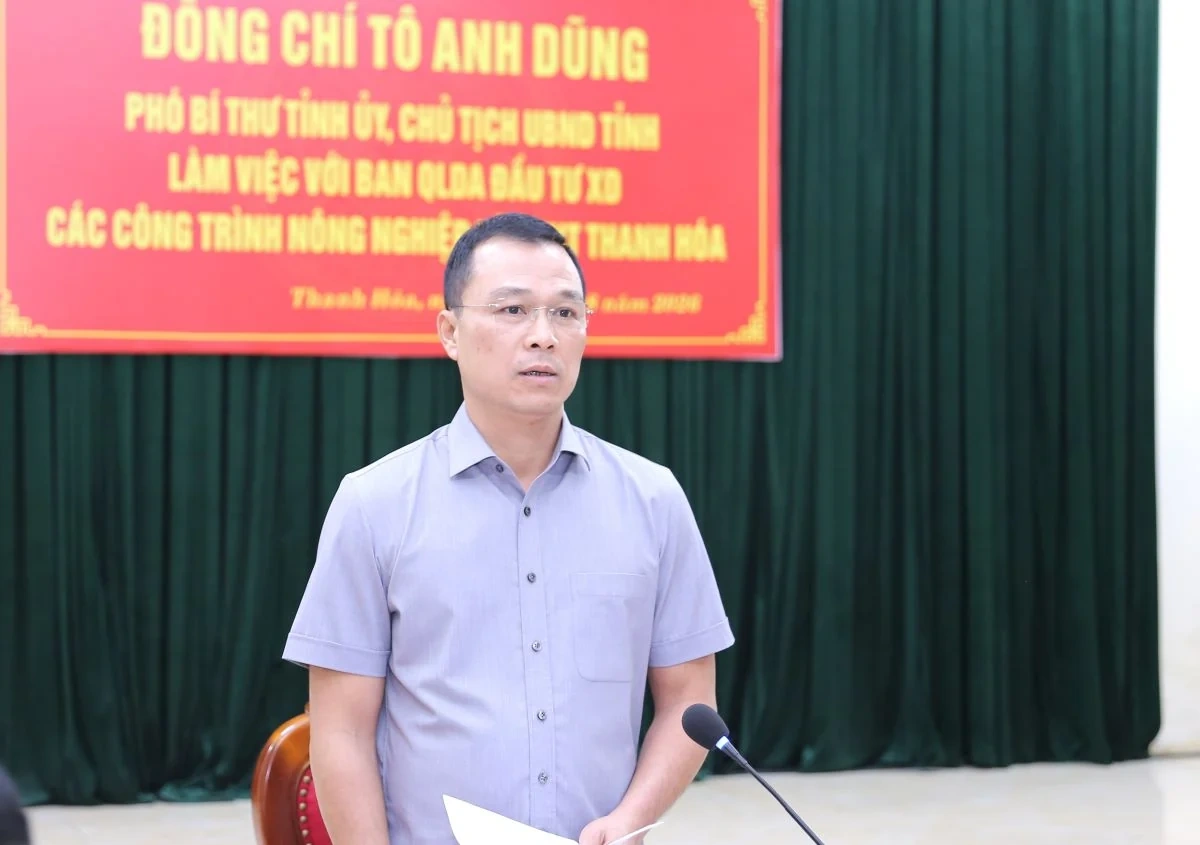 Chủ tịch UBND tỉnh Tô Anh Dũng làm việc với Ban Quản lý dự án đầu tư xây dựng các công trình nông nghiệp và phát triển nông thôn