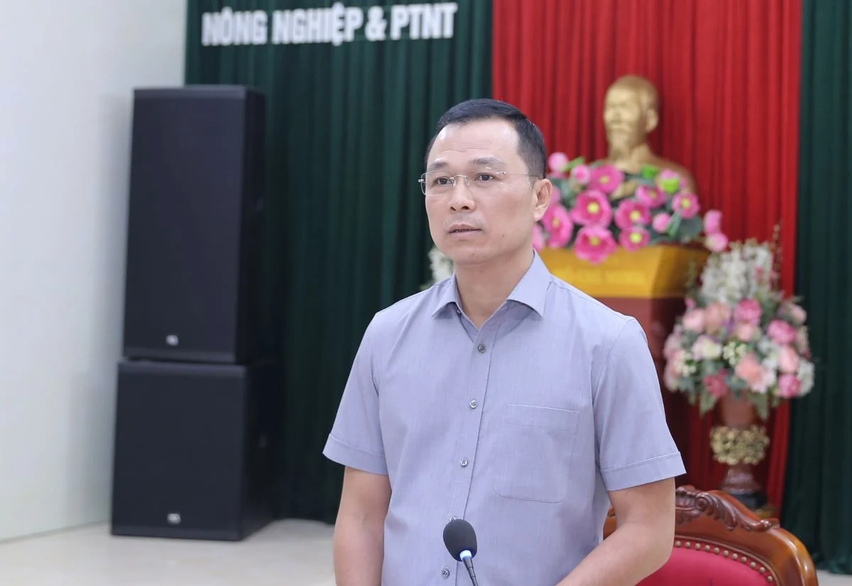 Chủ tịch UBND tỉnh Tô Anh Dũng làm việc với Ban Quản lý dự án đầu tư xây dựng các công trình nông nghiệp và phát triển nông thôn