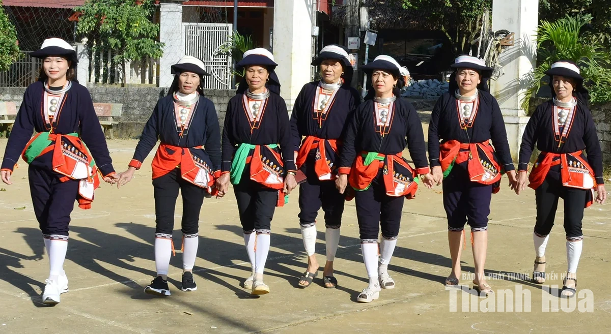 “Phải lòng” Thạch Lập