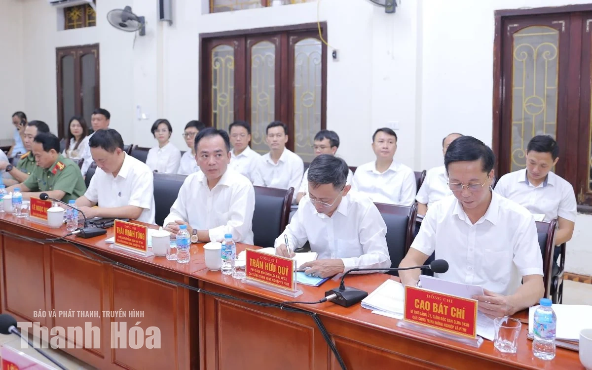 Chủ tịch UBND tỉnh Tô Anh Dũng làm việc với Ban Quản lý dự án đầu tư xây dựng các công trình nông nghiệp và phát triển nông thôn